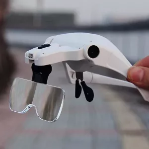 Lupenbrille mit LED-Licht