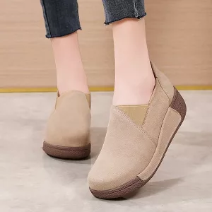 Damen-Slipper, Mokassins, Plateauschuhe, Plateau-Slipper, Slipper, Wildlederschuhe